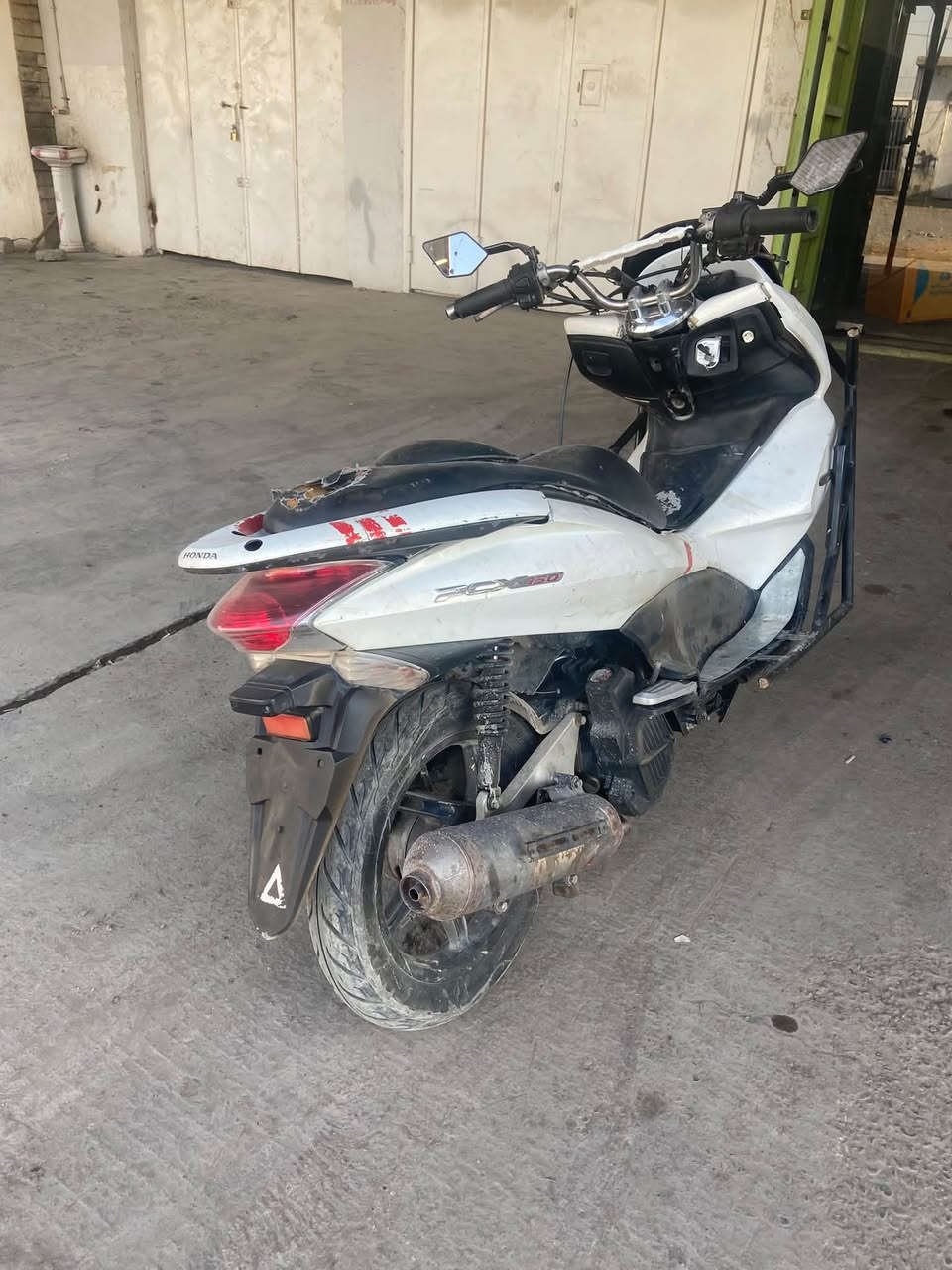 سلام عليكم
PCX150
للبيع او مراوس
كلها شغاله بس بيها نقوصات
مكاني سامراء
رقم ***********
