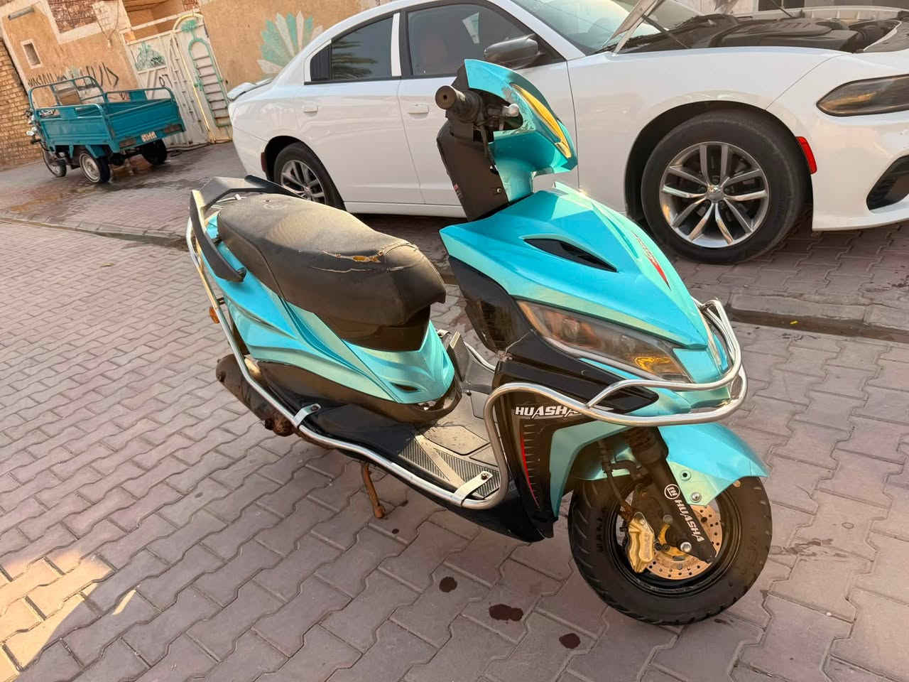 السلام عليكم لبيع سكنس صيني محرك 150 شغاله نكره سلف كهربائيات لايت عالي ناصي شغال السعر 400 وبيها مجال لشراي العنوان الديوانيه الحمزه الشرقي *********** مكلف بل نشر
