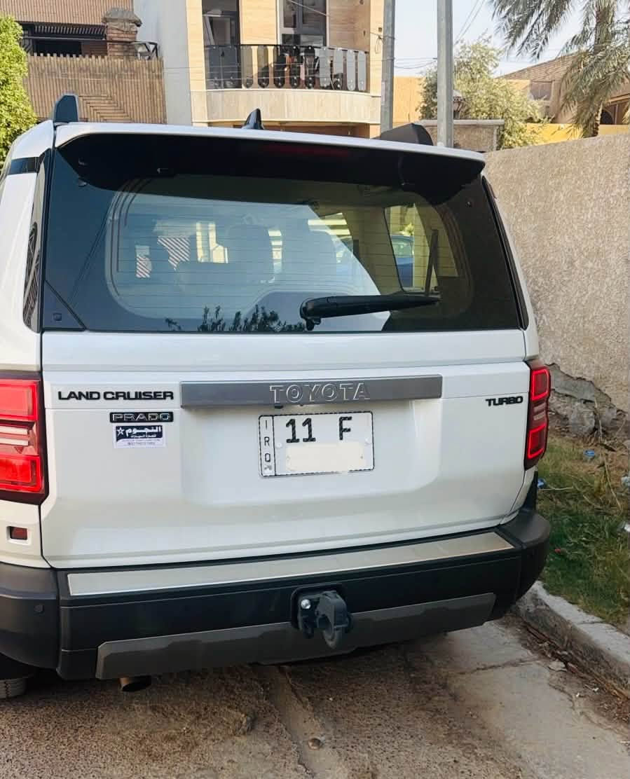 السلام عليكم للبيع برادو 2025 فول مواصفات R3 ماشية 9 بوضع الزيرو بعدها مكفوله كفاله عامة من كلشي بعدها بضمان SAS السعر 555 ورقة وبيها مجال بسيط للاستفسار ((***********)) مكاني بغداد زيونة.
