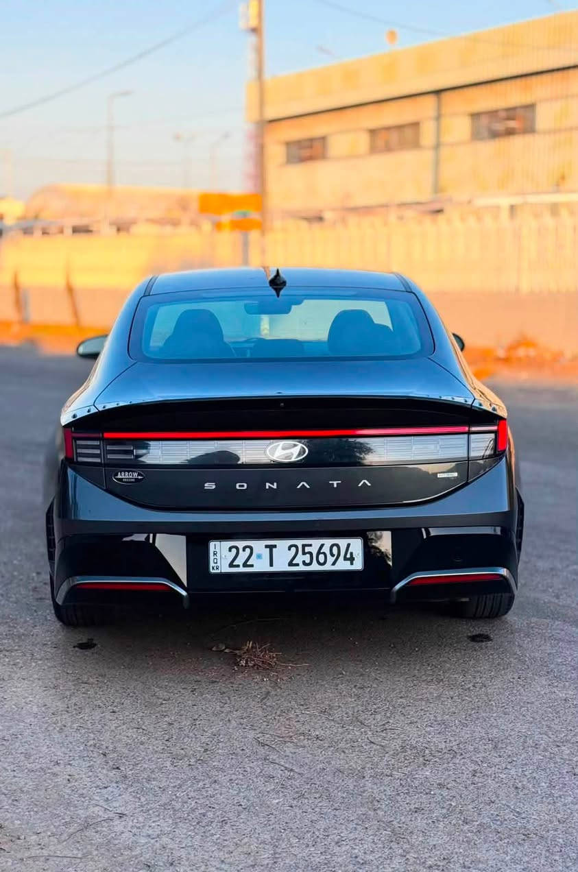 سوناتا 2024 Hyundai sonata 
شكل جديد
2.5L حجم محرك
گير 8 نمر
بصمة تشغيل وابواب
المقاعد: كهربائي  + تدفئة + استيرن تدفئة
٥ وضعيات قيادة
جنطه ذكيه 
لايت لد 
بك لايت لد 
ترحيب
دشبول الاكتروني 
شاشه كبيره 
كير تعليك 
اوتو هولد
رادار
نقطة عمياء
رادار خطوط شوارع
فوول تحكم ستيرن
كامره دواره 

سيارة رقم اربيل باسمي 
ترقيم ودخول جديد 

الحادث  فقط بنيد تبديل بلادي نفس اللون مطابق 
بدون صبغ بدون دواخل بدون ايرباك 

السعر 178 ورقه 

***********
