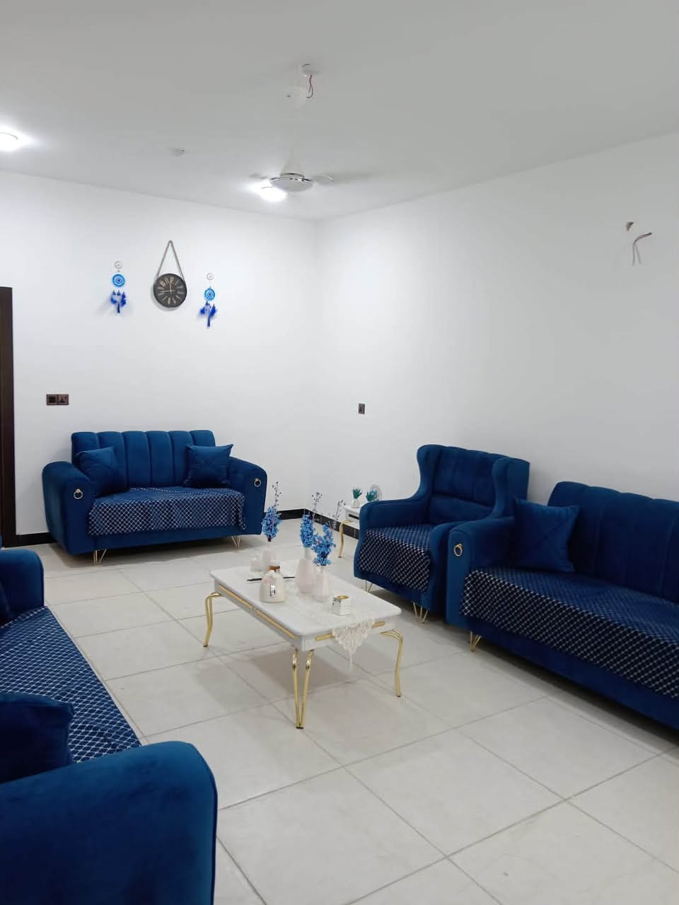 سلام عليكم دار للإيجار نجف الأشرف مجمع نخيل سكني غرفتين نوم بي كاونتر و تخم جديد *********** استفسار

