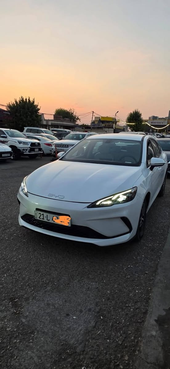 byd sel  ویل کرۆم2025 پەڵەیەک لەبۆنیدە کە ی قوپاوی هەیە بەس بۆنیدی کامل جەلاتین کراوە ئەتوانی 3بەشی بۆنیدەکەی جەلاتینەکە ی لێ بکەیتەوە بئ ناوگرتن ناوی بەشەرت پەڵەیە کارتی  زۆر  بچوکییشی هەیە لای درگای سەکن دواوە بۆ پەیوەندی ***********کەمیک مجال 23هەزار ڕۆشتووە السليمانية, العراق
