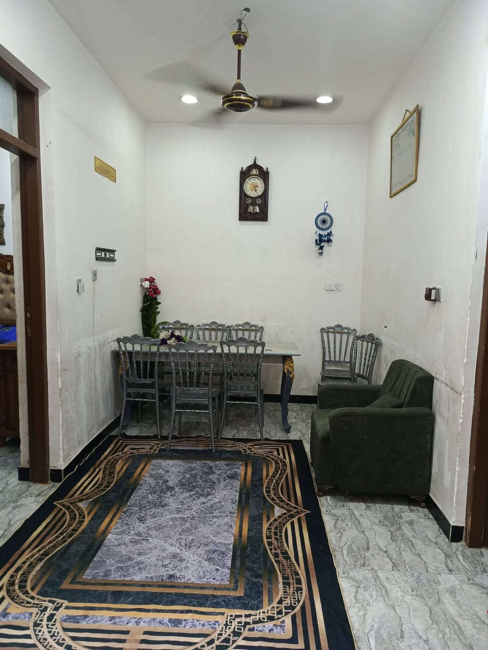 مساحة ٩٨م • واجهة ٧م • طابو سند ٢٥
