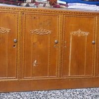 بوفية • ٤ ابواب