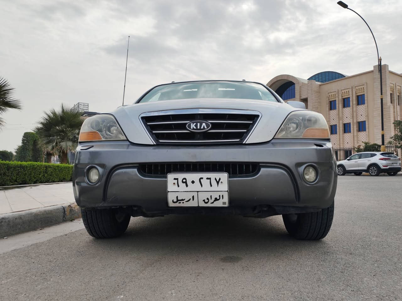 سلام عليكم للبيع او مراوس حسب القناعه
سورنتو خليجي 2007 كفاله عامه فقط البنيد مرشوش أثر جراد بدون اي فتح او تبديل اي قطعه كير محرك بلاد فول مواصفات فتحه وتحكم ستيرن جهتين اريل كهربايي زراك لايت 5ويل كب بلادي تبريد بلادي شركه جرس الانذار شغال120يشتغل كل كهربائياته ع الشركه رقم اربيل باسم شركه تحويل مظمون  السعر 90 للملومات الاتصال *********** مكان السياره كربلاء
