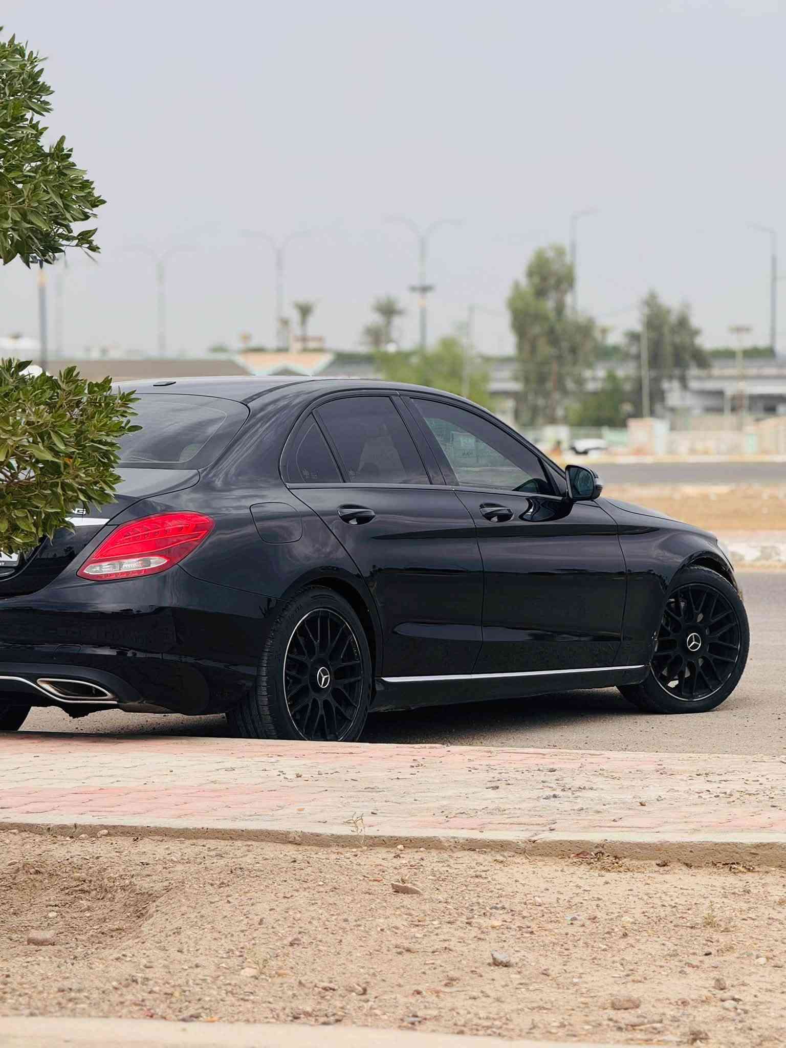 مرسيدس C300 • ٢٠١٧ • وارد امريكي