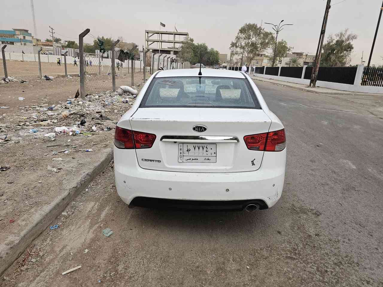 السلام عليكم سيراتوا ١٣ كفاله عامه بستثناء بارد بخشم الجامالغ الامامي
وضع الشركه فول ماعدا البصمه باسمي تحويل مباشر 
السعر ١٠٠$ رقم الهاتف ***********
