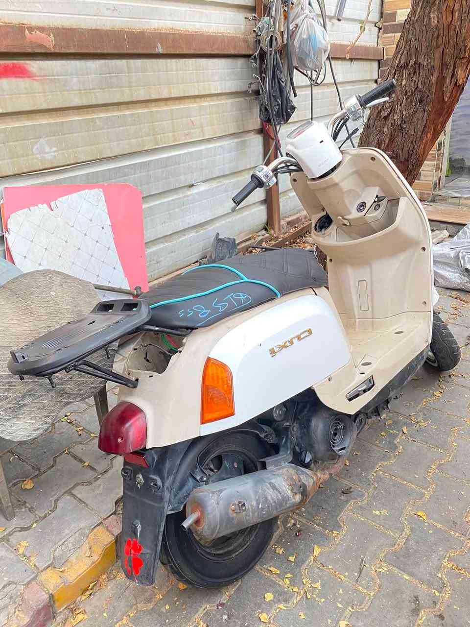 سلام عليكم دراجه ماكس بوليس دراجه مسويلها ادامه مال كلجات قايش جديد دراجه يحتاجلها قبق هندر  وباتري دراجه ولله شاهد دراحه  باول هندر  تشتغل دهن جديد مبدلها هورن جديد  جوزه جديده  اكفلك سرقه كل كهربايتها شغال  سلف شغال كله شغال سعرها 400وبيها مجال مكاني مدينه الصدر رقمي ***********
