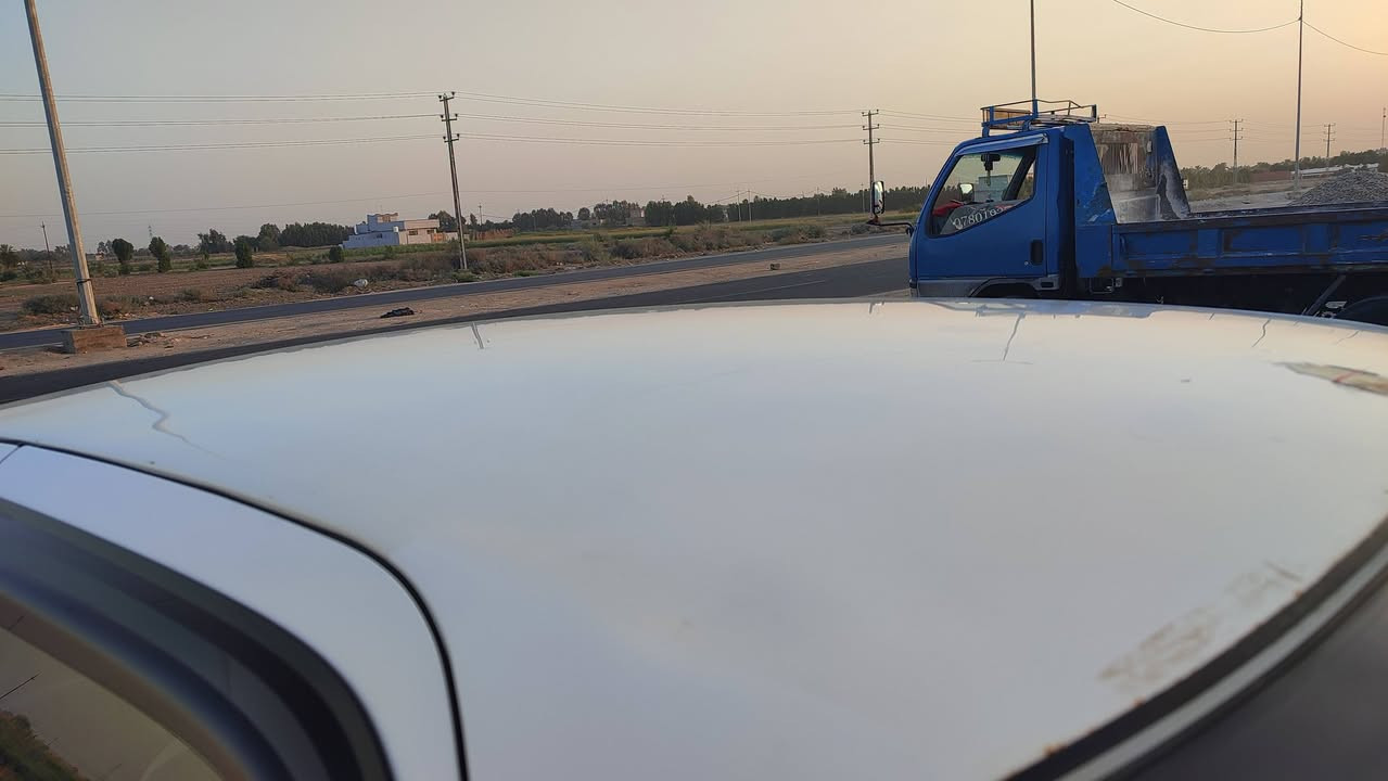 كيا سيفيا البيع موديل 96رقم بغداد مشروع وطني كير اوتوماتيك محرك مفتوح مكينه وكير مكفولات تخم تاير حداديه امامي و خلفي جديد 
كهربائيات كل شغاله 
جام اربعه شغاله ارضيه جلد 
دواخل جديده دشبول نضيف 
سياره مكفوله من كص وضربه وكلبه شرط قماره بلاديه 
مصبوغه حزام الجماليه بدون اي ضرر
تبريد عاطل نقصه كبريسر فقط 
السعر 36بيه مجال *********** مكاني بابل شوملي
