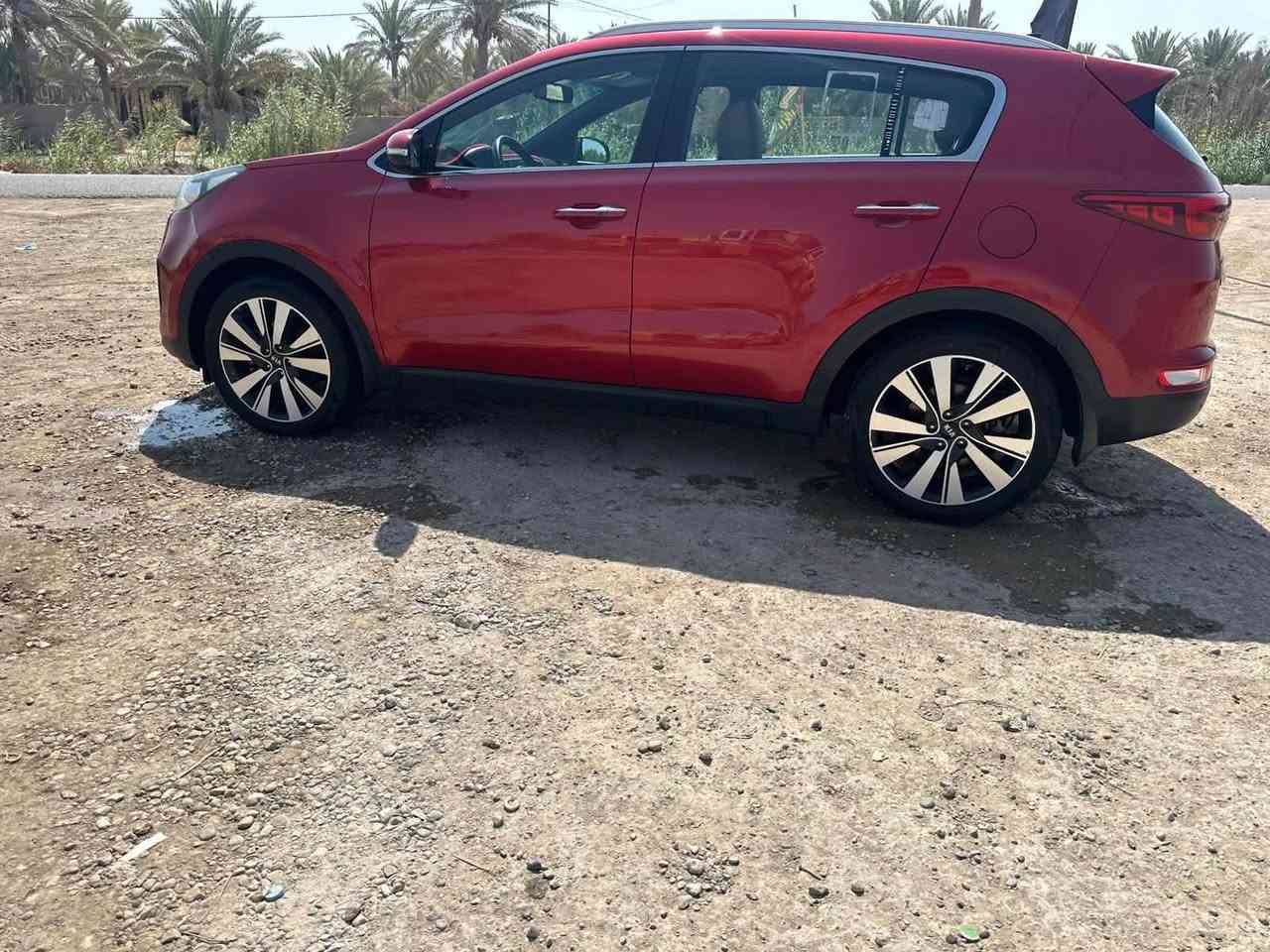 سبورتج خليجي موديل 2017  (جيتي لاين)
مكفولة كفاله عامه
السيارة فول مواصفات داخل بيجي واسود بصمة حساس امامي خلفي بانورما تحديد مسار فول تحكم ستيرن وباقي المواصفات المعروفة 
ماشية 150 رقم بغداد
السيارة جاهزة من كل النواحي حدادية تايرات عليها ادامة كاملة 
السعر 175 وبي مجال 
مكان سياره بابل 
للاستفسار ***********
