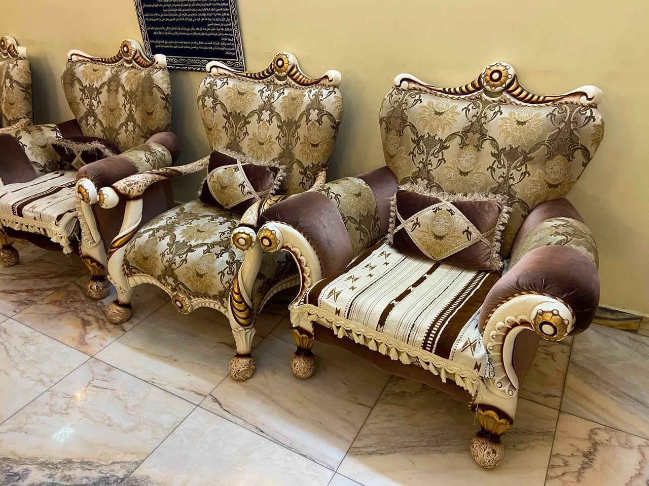 سلام عليكم هاذ التخم مستعمل نظيف البيع السعر 1700وبي مجال مكاني البلديات شارع السمنت ***********تواصل واساب فقط
