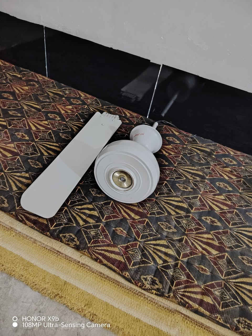 بنكات العدد 3 شغالات شرط كل عيب مابيهن 50بيهن مجال ***********
