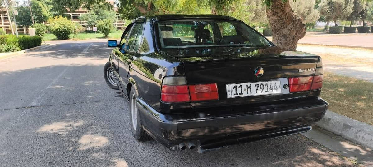 السلام عليكم 
سياره bmw موديل 1991
مسكر عدل 
منظومه غاز 
تبريد 
مصبوغه عام 
السعر 68
***********

