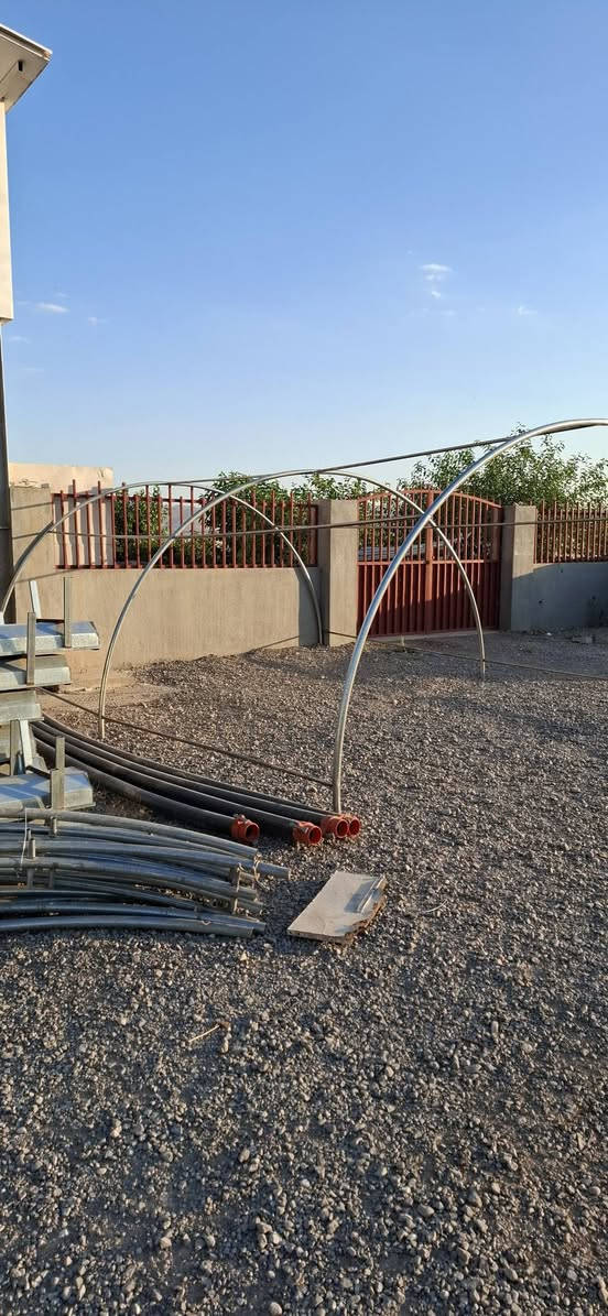 سڵاو ئەوجۆرە بەیتەمان هەبۆفرۆشتن نرخی65000هەزارە بێ چادرە قیاسی6بە4رە بەکاردێ بۆگەراج.بۆڕاگرتنی مەڕوماڵات.بۆڕاگرتنی پەلەوەر.بۆمەشتەل ئەتوانی وەکوخێمەش بەکاربێ شوێنمان چوارقوڕنە ژم***********ئاسیا***********گەیاندنیشمان هەیە رانية, السليمانية
