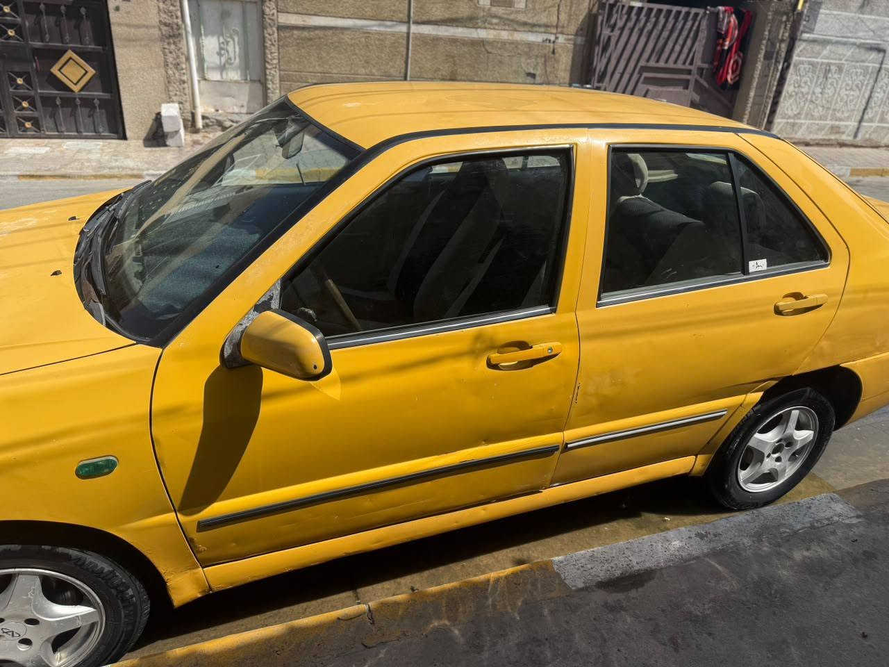 السلام عليكم  شيري كوين بلادي المكينه بيه تبخير
الكير وصدر والباتري والتايرات جدد التبريد شغال 
السياره بيه مكانات صبغ فقط لاتبديل ولا كص
مصفره هيئه وغرامات  السياره شرط التحويل ثاني يوم
السعر مناسب مناسب مناسب ١٦ ورقه وبيه مجال
مكاني بغداد الغزاليه رقمي***********
