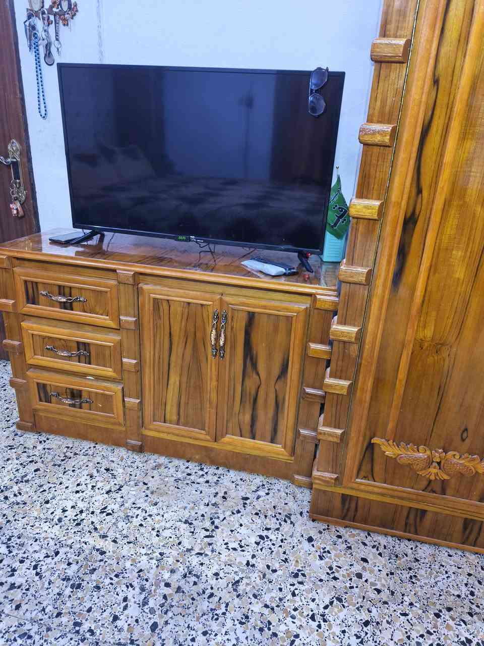 غرفه نوم عراقيه مسرح طابوكه
كله صاج وثكيله حي سومر ***********
