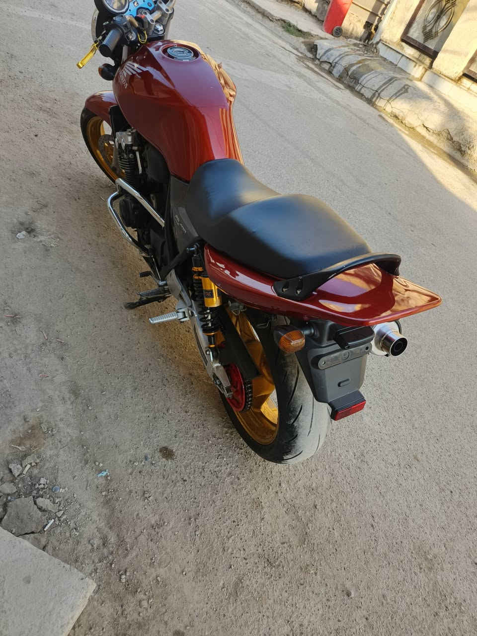 سلام عليكم
CB4 400
جيل3
مكان بغداد سعر 19
***********
