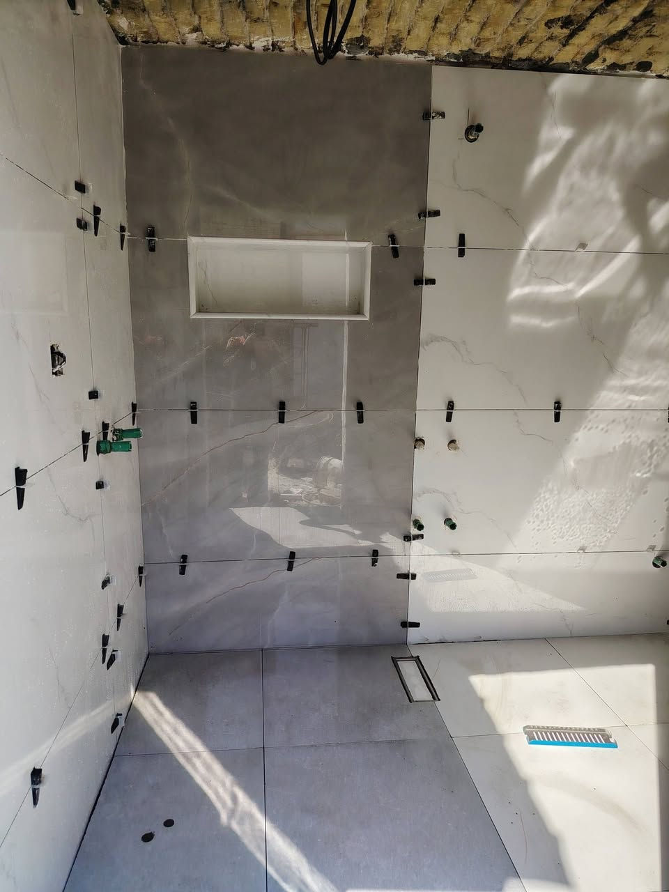 عمل لوح بورسلين 120×60
للاستفسار ***********
