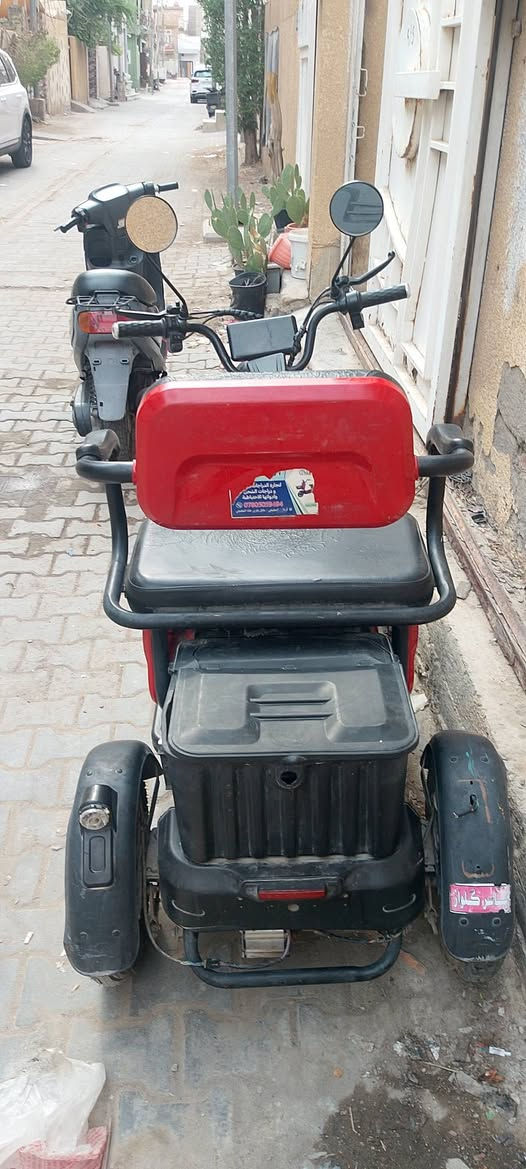 ادراجه شحن نظيفه 5 بطاريات أكبار تفيد للناسك الأكبار عنوانها قرب مول الحارث هاتف 0781518000 / ***********

