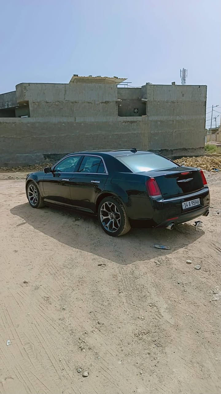 السلام عليكم
للبيع كرايسلر C300 اوباما  
2016أصل ماشيه 99 رقم بصره الدولي شرط التحويل 
 V6/3600
تو ويل
 
المواصفات/
كير ماوس 8 نمر
بانوراما قطعتين
تشغيل عن بعد
كشنات تدفئه تبريد
كشنات كهرباء جلد اسود
لايت زينون عدسه
شاشه كبيره تدعم كاربلي
بصمه تشغيل وأبواب
خزن ميموري
كامرا خلفيه
ستيرن كهرباء
تبريد قطعتين
تحكم ستيرن جهتين مع مثبت سرعه
مري كهرباء
برده خلفيه كهرباء
ويل20 بلادي
باقي المواصفات معروفه
‏‪***********‬‏
***********
