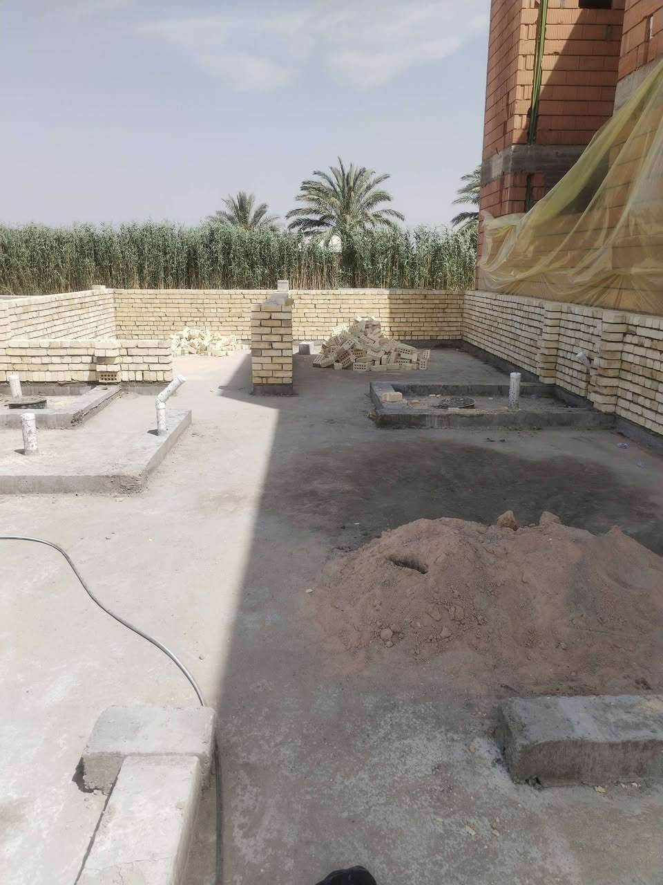 السلام عليكم خلفة بناء 
(طابوك -بلوك) شغل درجة اولى العمل قطعي أو عالدبل التواصل ع هاذا الرقم ***********
