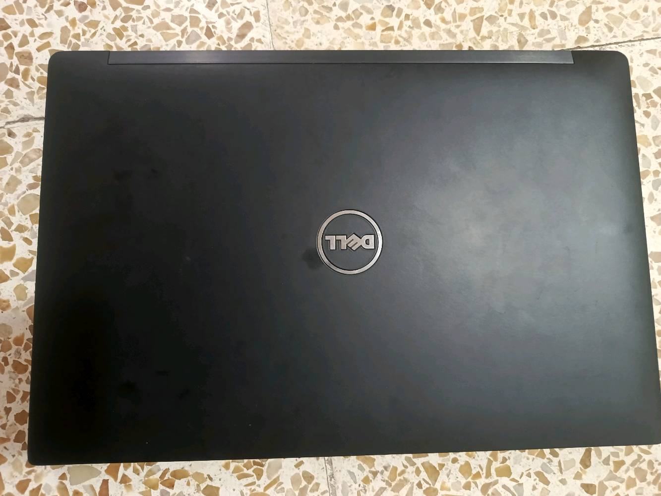 🔥💻 للبيع لابتوب Dell Latitude 7480 — فرصة حلوة! 🔥

📌 المواصفات:
⚙️ Intel Core i7 – الجيل السادس
🧠 RAM 8GB
💾 تخزين 256GB
🪟 Windows 11

✅ مناسب للدراسة والجامعة
✅ ممتاز للتصفح واليوتيوب والبرامج
🎮 مناسب للألعاب الخفيفة والاستخدام اليومي
💻 جهاز عملي وسريع بالاستخدام

💰 السعر: 215,000 دينار عراقي فقط

📍 الجهاز للبيع للجادين
📩 للاستفسار والمراسلة خاص

🔥 السعر قابل للتفاوض بشكل بسيط للجاد فقط 🔥