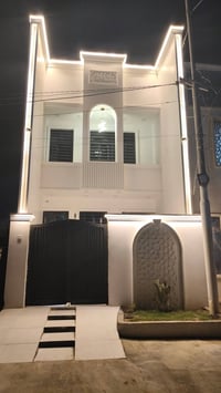 دار للبيع ابو غريب الزيتون الثانيه الدواجن شارع تجاري 20م نافذ على شار...