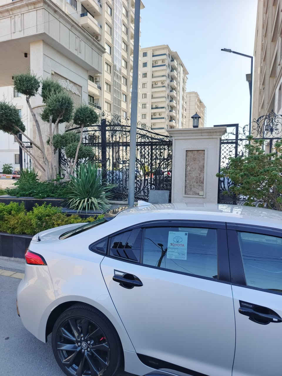 كورلا se بانزين فقط محرك الفين طاحونه موديل 2024 للبيع وارد امريكي حادث بنيد مبدل بدون دواخل والجاملغ نفسه راجع بارد صور الحادث موجوده بالمنشور السياره فول ماعدا الفتحه بصمه تشغيل وابواب وصندوك اشارة ترحيب اوتو هولد سايد بريك بصمه والسياره مسستمه وجاهزه مابيها نقص رقم بغداد انكليزي بأسمي ماشيه 28 ميل السعر 145 وبيها مجال مكان السياره فلوجه  للاتصال ***********
