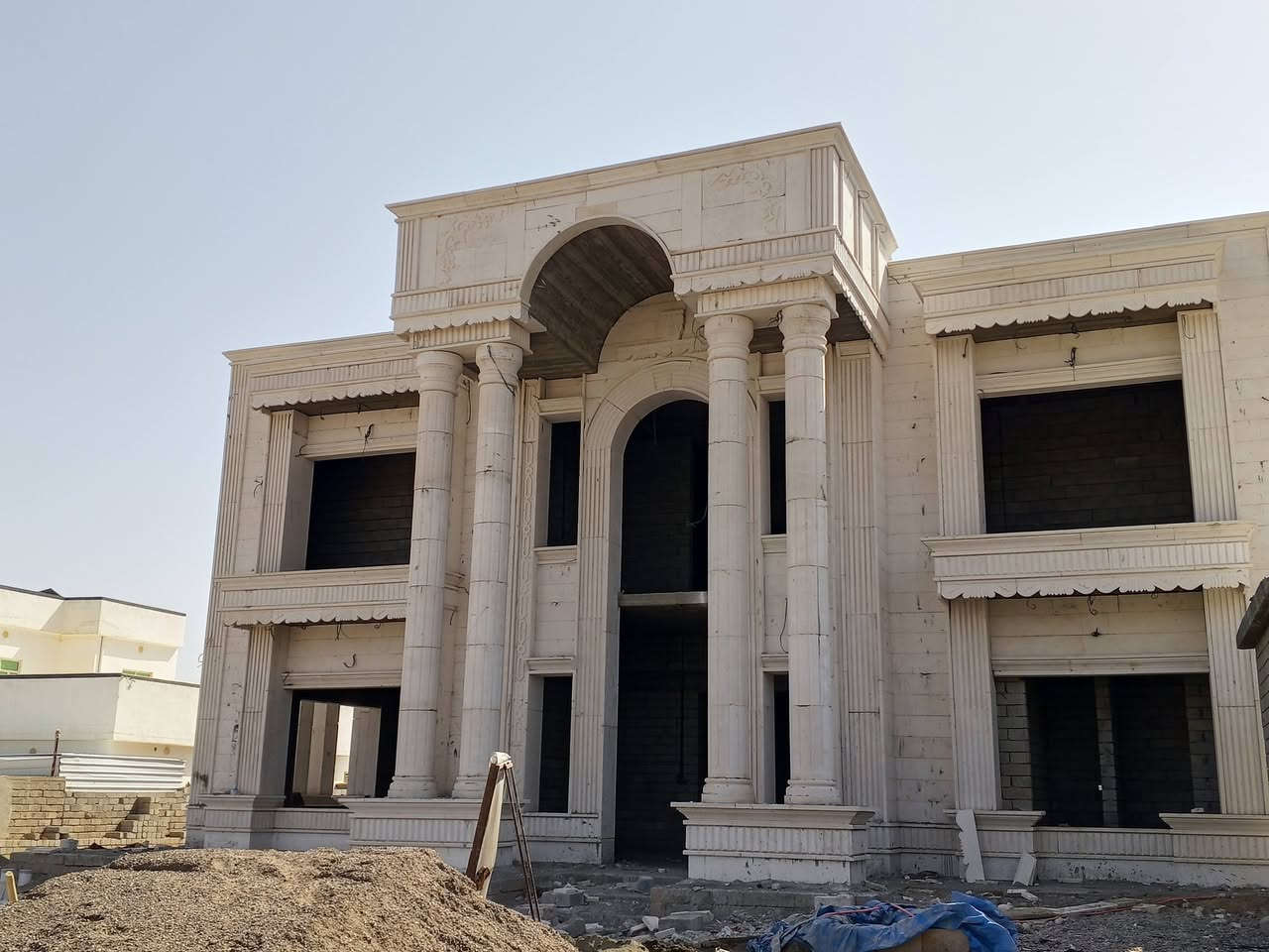 ساحة حجر • كوبن ٣٠/٢٥/٢٠ • الشرقاط الطوب
