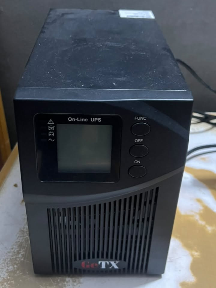 السلام عليكم
Ups online 1 kv 
استعمال قليل شهر ونص 
اشتريتة ب ٢٢٥ شكد تنطوني بي اخذوه 
رقمي واتساب ***********
