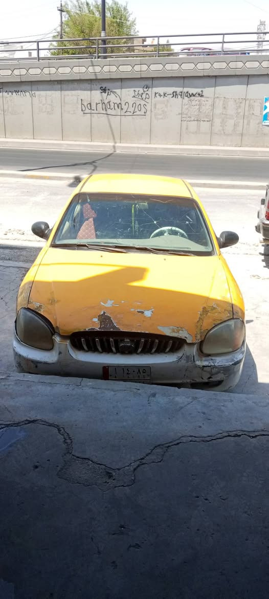سلام عليكم سياره لل بيع و يرهم مراوس هم شي كوبون  هونداي سوناتا سياره جاهزه ومال بيت وشغل بطاقه بانزين بيه سنويه عضم عاج شرط تحويل وكاله بسمنه كير محرك بلادي 
سياره 4تايرات جدد + كهربائيات كامل 
مسجل وسستم كامل +جامات كهربائي 
دشبول كلها شغال +سياره كلش ناعمه ماشاء الله 
ودواخل كلها دوشمه سقف وكاعيه وكشنات وغلاف بيبان يعني كامل مكمل 
وكشر كدام عين بس يحتاج صبغ ومكينه بيه خيط بخار 
سعره 20 بيه مجال قليل مكاني كركوك جسر عرفه قرب شركه كورك ***********
