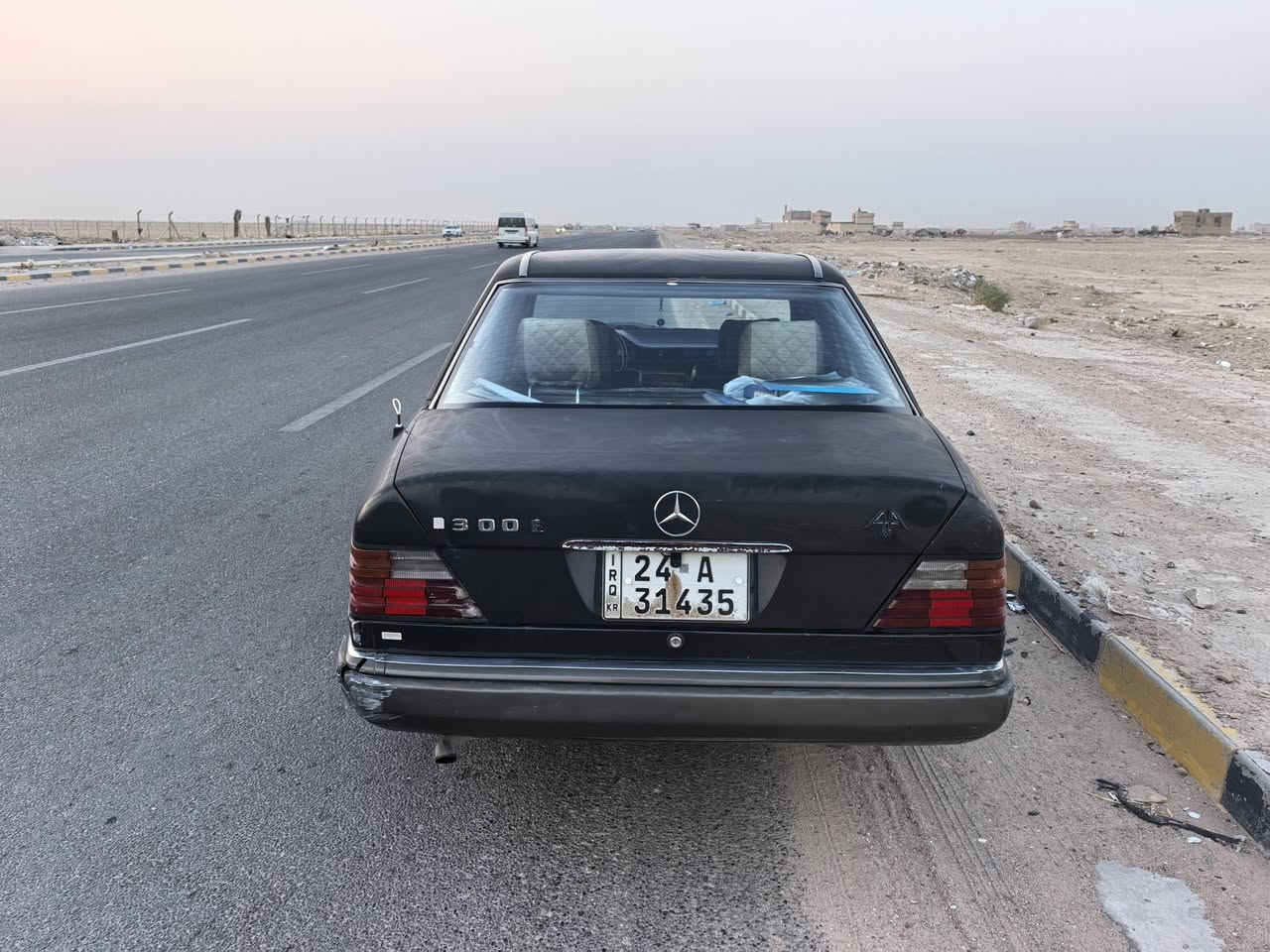 مارسدس دب موديل 89 للبيع مكينه محور 2ونص ديلكو تخم تاير وتبريد  سعر 50 العنوان نجف ***********
