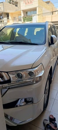 لاندكروز 18 بريم ومعروفة مواصفات البريم ميحتاج اذكرها ستة سلندر محرك 4...