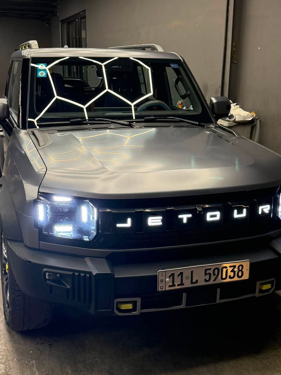🚘 للبيع جيتور T2 Luxury

📅 الفئة: Luxury
🛣️ الممشى: 55,000 كم
💰 السعر: 34 مليون دينار قابل للتفاوض البسيط
📍 المكان: بغداد – الإسكان
📞 للاستفسار: ***********

🔹 المواصفات:
• محرك 2.0 Turbo بنزين
• 4 سلندر
• قوة تقريباً 250 حصان
• عزم 390 نيوتن متر
• جير 7 سرعات DCT
• دفع رباعي 4WD
• شاشة وسطية 15.6 إنش
• كاميرا 540 درجة
• شحن لاسلكي
• نظام تعليق أمامي MacPherson وخلفي Multi-Link
• جنوط 20 إنش
• 5 ركاب
• خزان وقود 70 لتر
• ارتفاع عن الأرض 22 سم

السيارة جيتور T2 Luxury، ماشية 55 ألف، والسعر 34 مليون وبيهة  مجال بسيط.

📍 بغداد – الإسكان
📞 ***********
