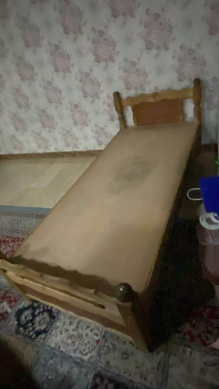 سرير ابو النفر موجود سريرين مبدل القاعده مالتهن ببلوك من اجل المتانه
سعر القطعه 25 الف نهايه
بغداد المشتل
***********

