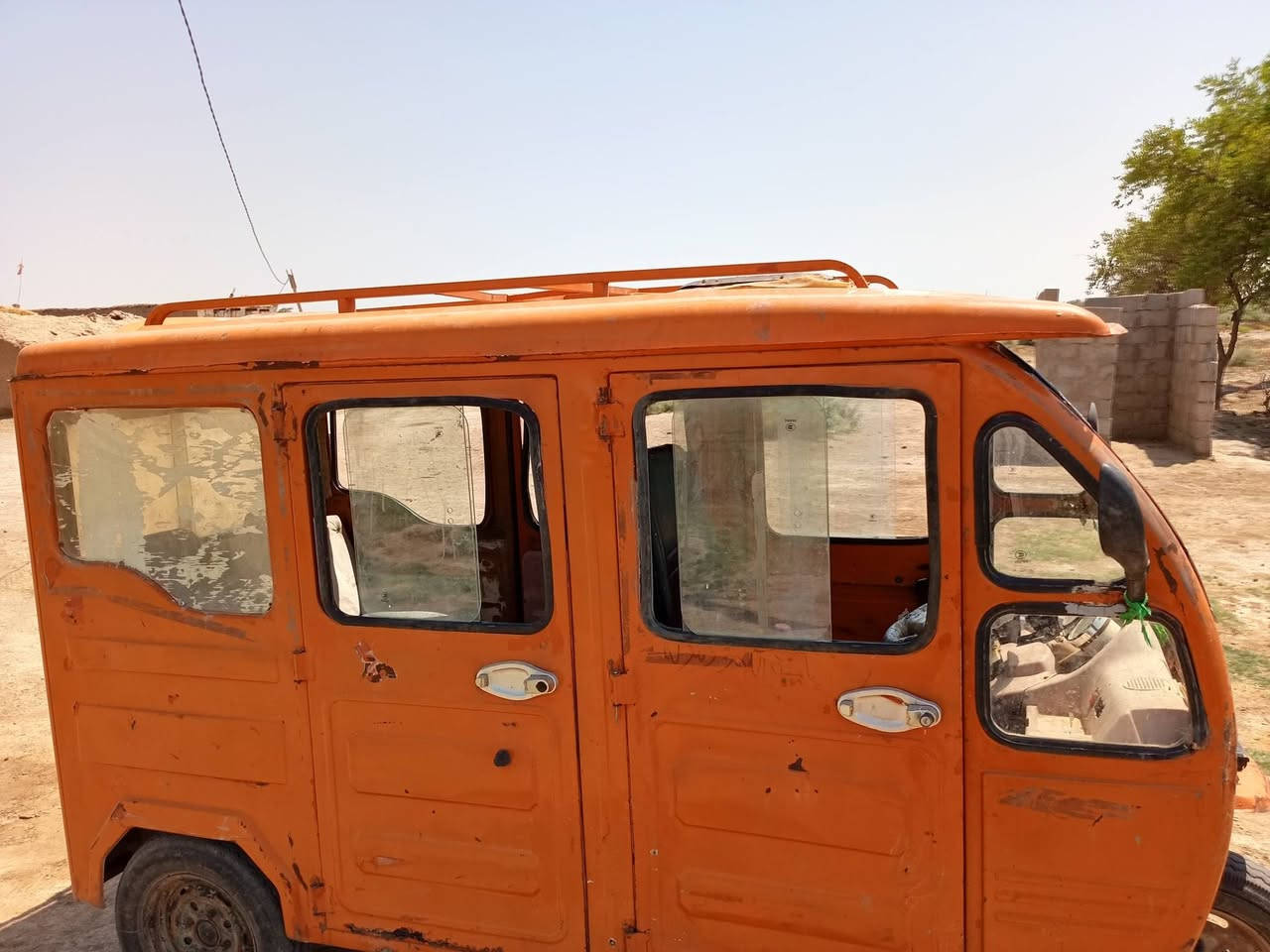 السلام عليكم ستوته للبيع اربعه راكب بيها محرك مال ستوته محرك 20 1,100 وبها مجال مكاني واسط قضاء الموفقيه ***********
