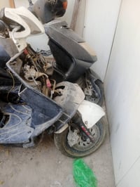 دراجات شغالات بيهم نواقص ابيع كوم حديد الشراي يتصل 07779722150 مكان بغ...