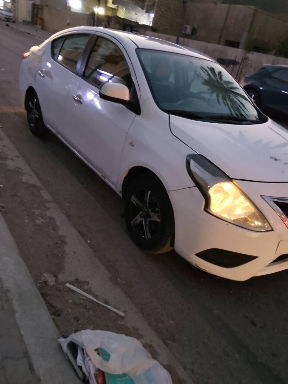 سلام عليكم نيسان سني موديل 2020 محرك كير تبريد صدر امامي خلفي نظيف بدون صبغ بيها طخه واضحه باقيه علصبغ جاهزا السيارة السعر 74 بيها مجال بسيط العنوان بغداد المنصور ***********
