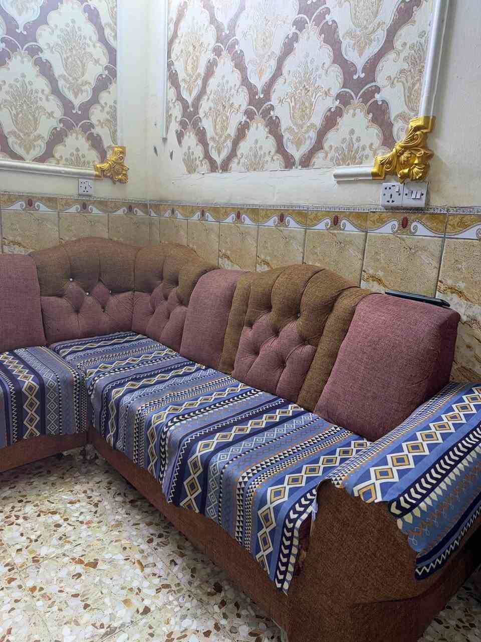 السلام عليكم ورحمة الله وبركاته 
ديوان 12 مقعد الضرر فقط التچوات
***********
السعر 175 وبي مجال
العنوان بغداد الزعفرانيه
