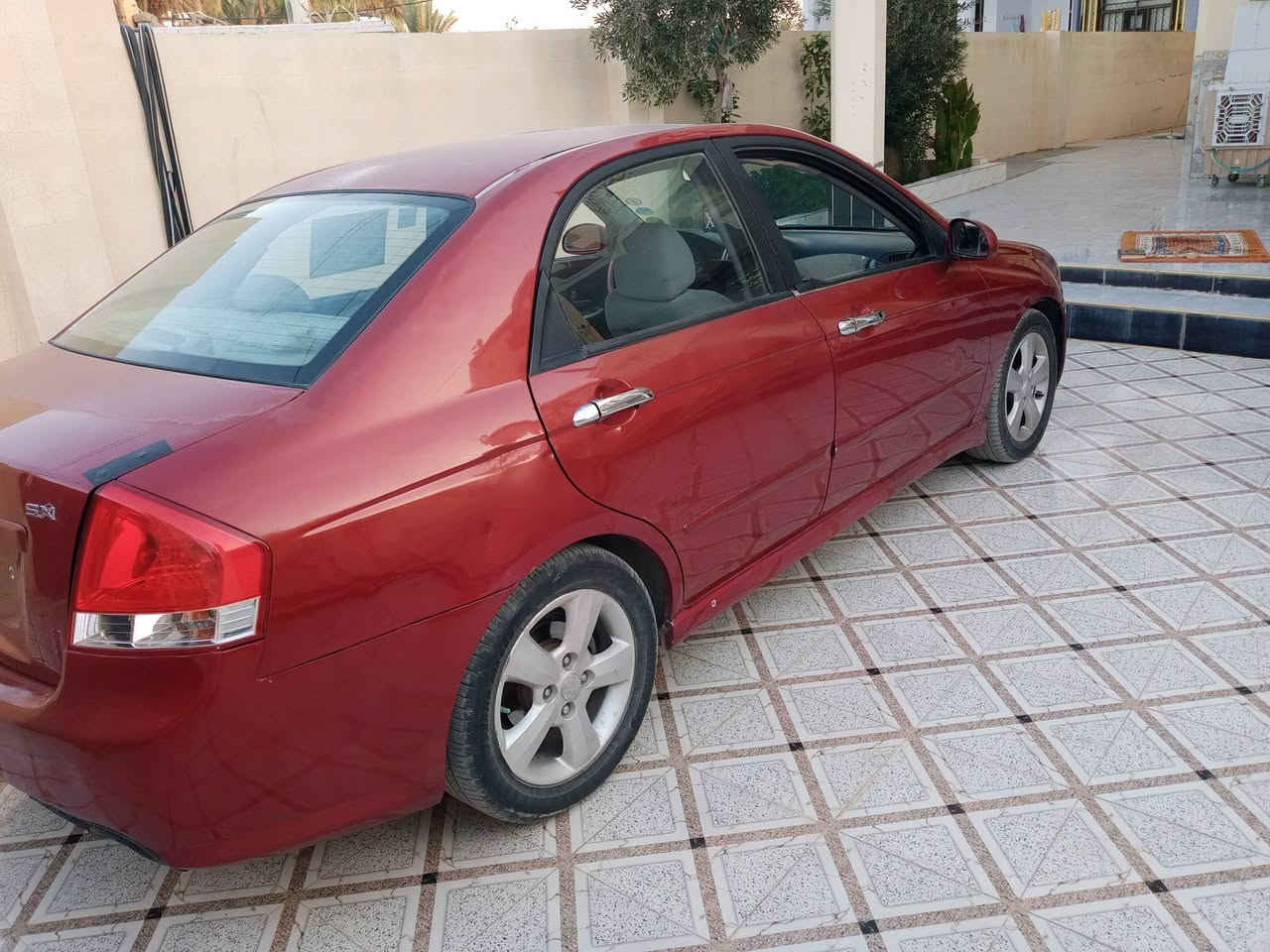 كيا اسبكترا موديل 2009 وارد اميركي رقم ديالى مكينة 2000 كير مكينة تبريد كلا خير من الله بيها صبغ الجامرلوغ الامامي والبنيد بدون دواخل سياره جاهزة السعر 75 وبيها مجال موبايل *********** مكان السيارة ديالى بعقوبة
