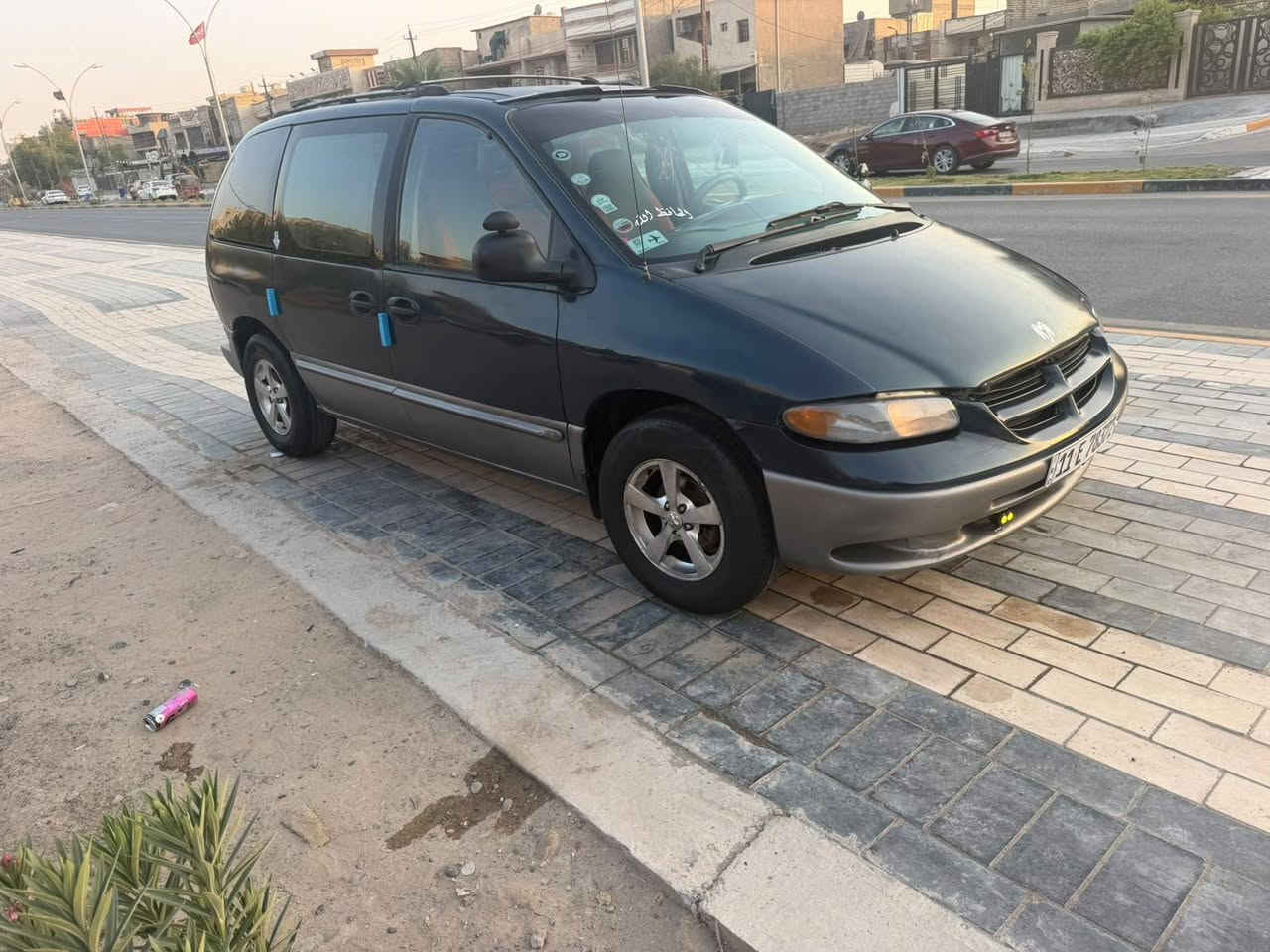 دوج كرفان 7راكب موديل2000
كير محرك مكفولات تبريد ثلج ❄️ غرفته عل شركه حداديه 
صدر ممتازه تخم تاير ياباني
سياره دواخله عل شركه 
سعر48
مكاني بغداد الدوره 
***********
