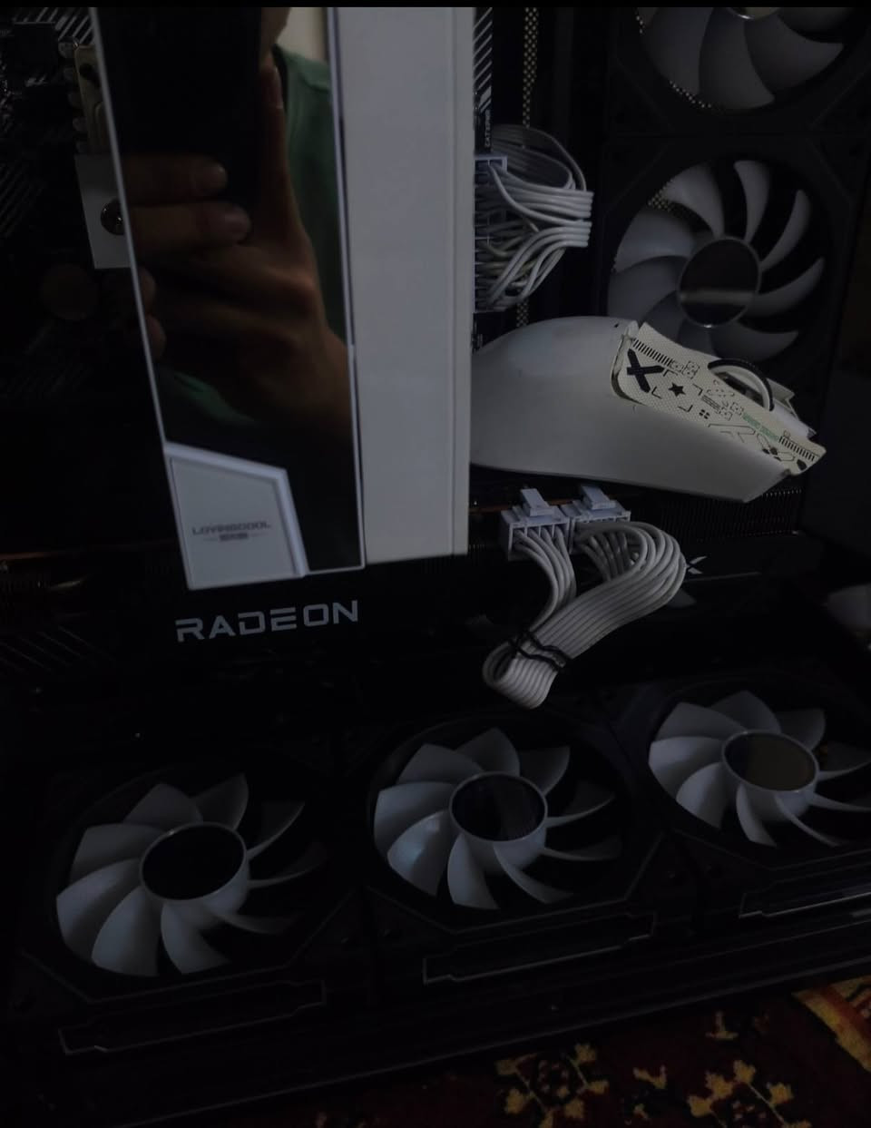 كرت rx6700xt 12g
للبيع - حرارة الكرت 72 و كارتونته موجوده
واتساب ***********
نسخه الxfx
السعر (470 الف ومجال بسيط)
