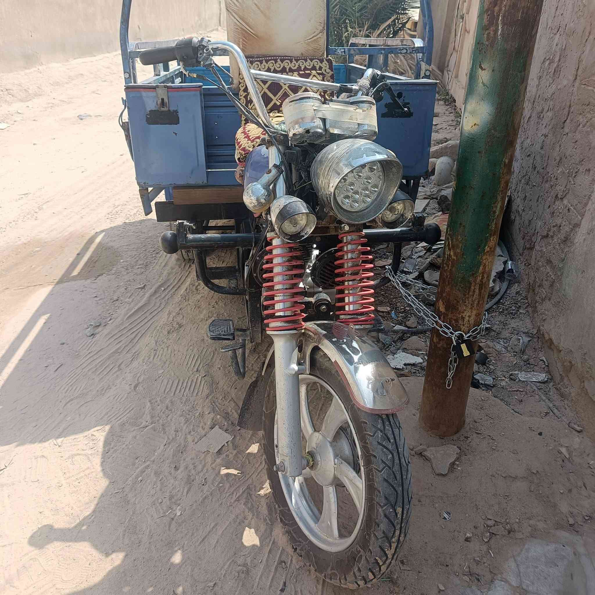للبيع موديل 21 محرك جديد ما مفتوحه شاصي زنجار ما بيه*********** واللي يريد دق علي
