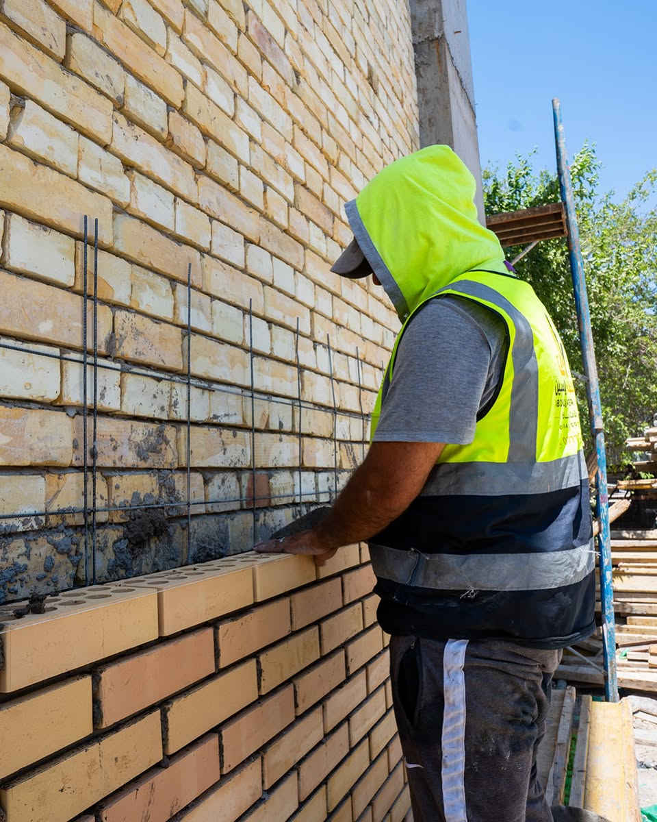من الأساس إلى أدق التفاصيل… الجودة هي عنواننا. 🏗️✨

في مقاولات عبد القادر ياسين نؤمن أن كل مشروع ناجح يبدأ بتخطيط دقيق، تنفيذ احترافي، واهتمام حقيقي بكل تفصيلة.

نحوّل المخططات إلى واقع يُبنى بثقة، وبمعايير تضمن المتانة والجودة في كل مرحلة من مراحل العمل. 👷‍♂️🏢

مقاولات عبد القادر ياسين — نبني بثقة… ونترك أثراً يدوم.

📞 ***********
📞***********
