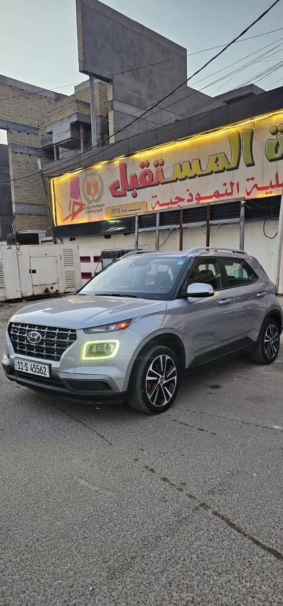هونداي فينو 2020 للبيع
السيارة فول مواصفات ماعدا فتحة 
رقم بغداد جديد بسمي
بصمة شاشة كبيرة تحكمات ستيرن كامرة دوارة مانع انزلاق تحديد مسارات تدفئة ستيرن تدفئة كشنات نظام sport تشغيل عن بعد ويل كب سبورت مكينة 1600 دوش 
ماشية 39 الف 
السيارة مكفولة بدون صبغ 
بيها فقط اماكن بارد صور السونار منشوره 
مكاني بغداد الشعب 
السعر 110
***********
