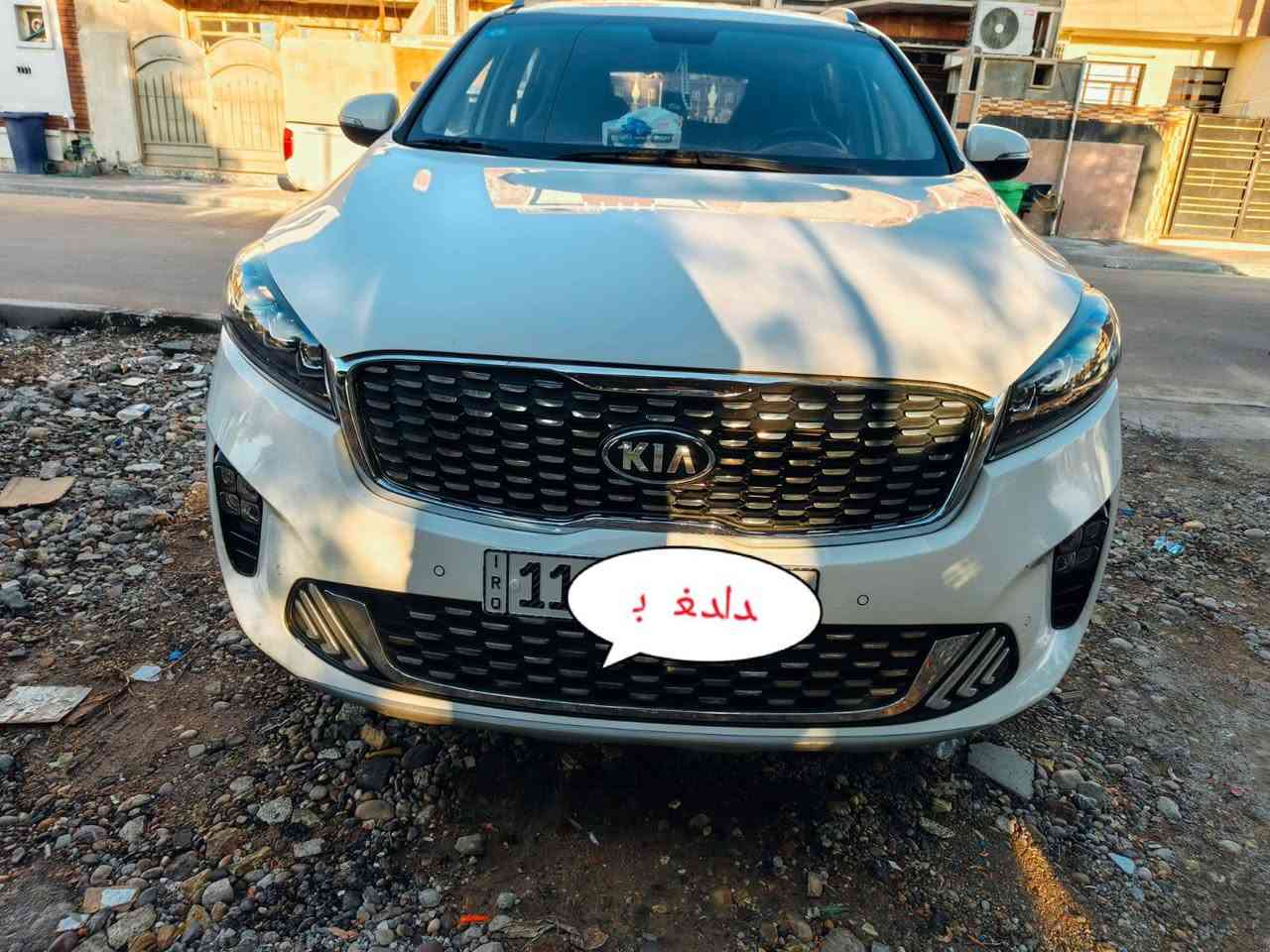 السلام عليكم
سورنتو للبيع 
موديل ٢٠٢٠ 
ماشيه ٢٤ حقيقي 
كفاله عامه رقم بغداد 
للاستفسار ***********
