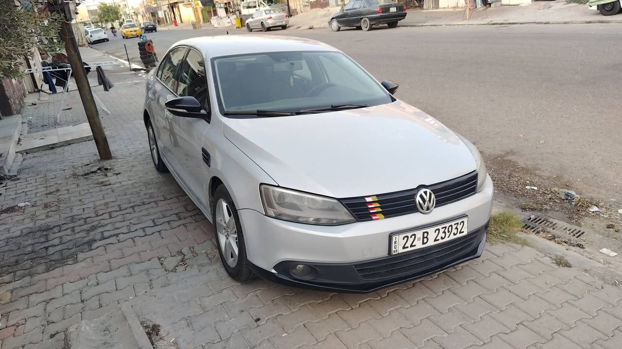 جيتا للبيع محرك ٢٠ خليجي سيارة كلين ربع مابيه مصرف جاهزه سعر 102 مكان كركوك سنويه جديده بيها بطاقة بنزين شراي يخابر *********** ماجاوب رسائل
