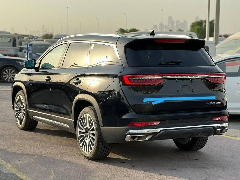 جیتۆرX90PLUSمۆدێل 2023خۆم بەسفری ڕام کێشاوە 14000کم ڕۆشتووە سەنەوی ڕەقەم هەزە تازەیەوبەناوی خۆمەوەیەهەمووگیانی بەشەرتەقەپات مواسەفاتە تەنها3ڕیزکوشن نیە سندوقەکەی ژێرڕەقەمەکەیPDRە بێ ناولەگەڵ یەک قوپاوی بچوک چاکم نەکردووەهی دەرگای دوای سەکنە لەڕەسمەکان دیاریم کردووە 20ی تۆربۆیە نرخی175$معامەلە تەنهافرۆشتنە ناونیشان سلێمانی ژمارەمۆبایل ***********یان ***********تکایە زانیاری هەمووی نوسراوە
