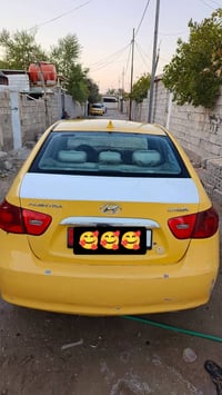 خوان سياره لبيع النتره موديل 2009 ضربه بيها بجم المحرك 2000تبريد شغال ...