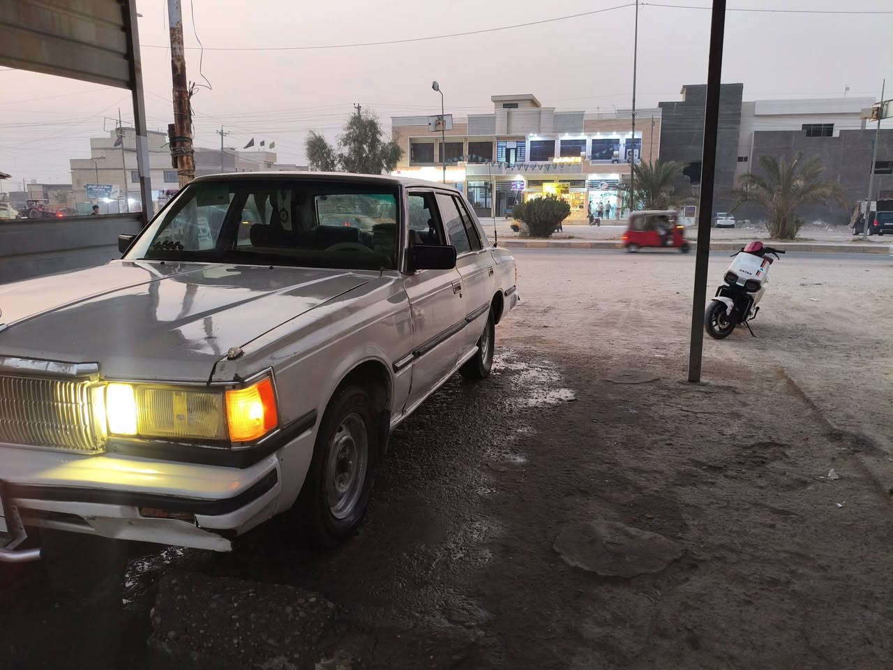 السلام عليكم سوبر 82 مكينه وكير بطه السياره جاهزه مكينه وكير وتخم تاير رقم الماني  مشروع وطني نجف مكانها بغداد التاجي بيع او مراوس ترهم السعر 35 للاتصال ***********
